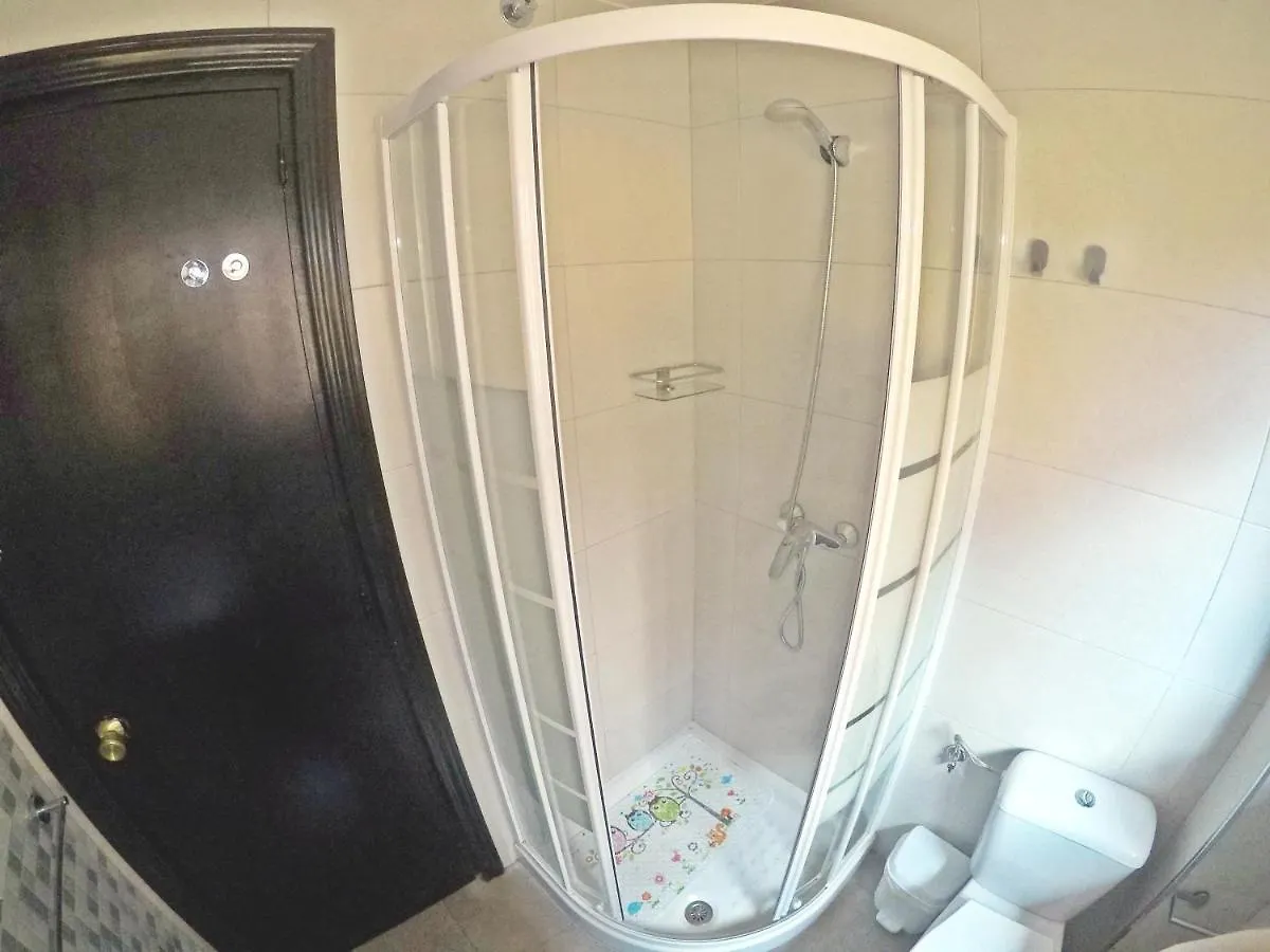 Mesonhomes Suites Center - Stay & Work Granada Apartment