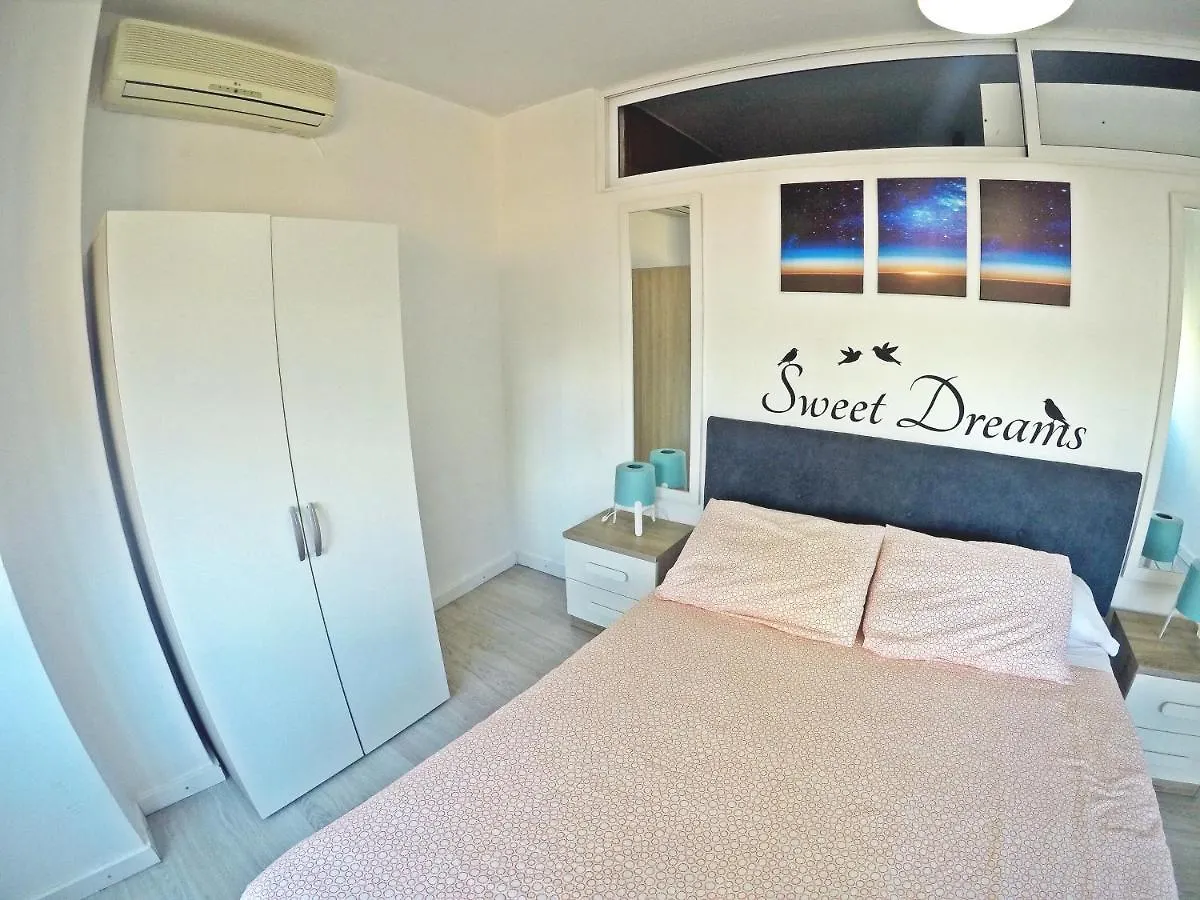 Mesonhomes Suites Center - Stay & Work Granada Apartment